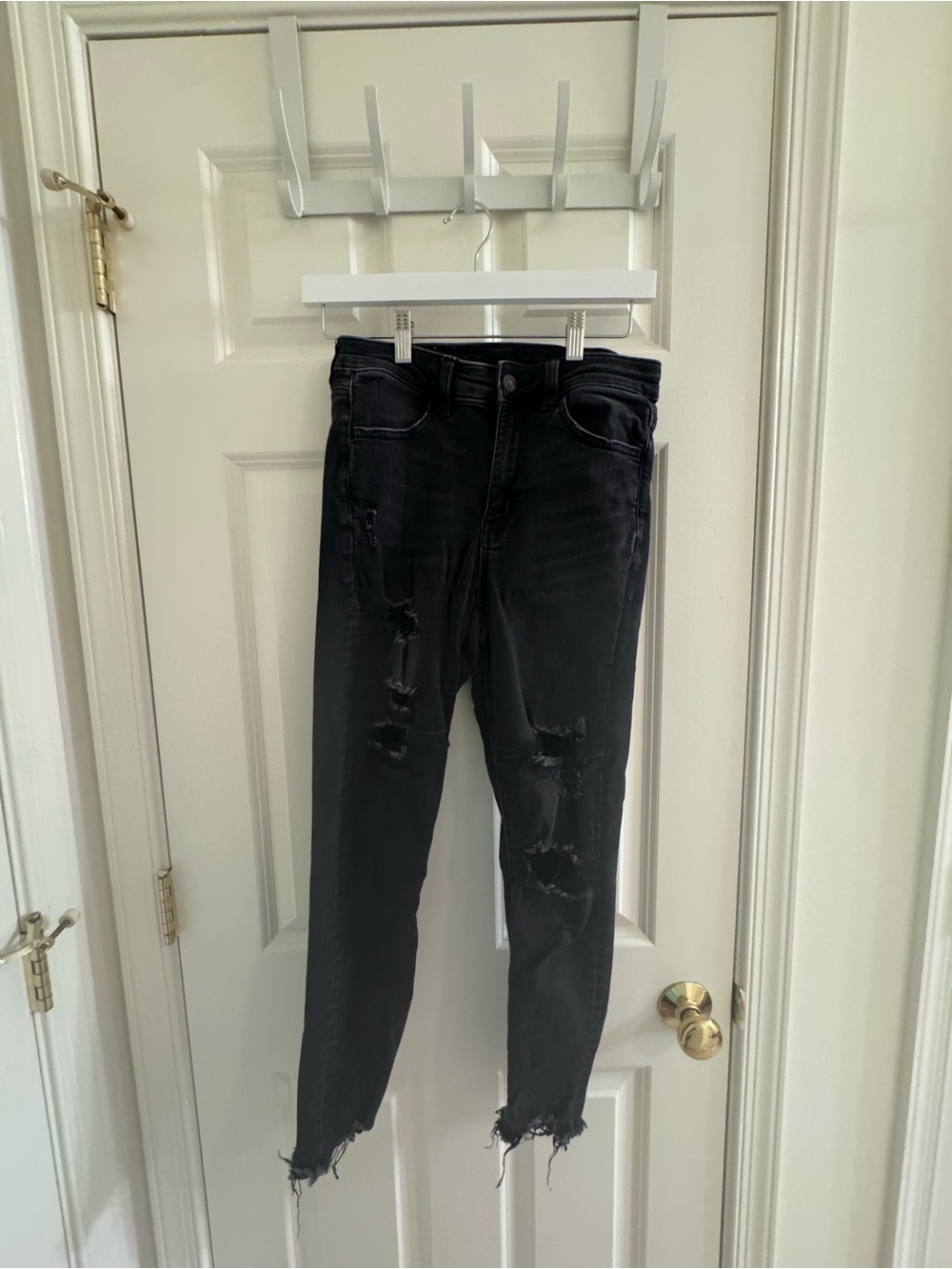 American Eagle Black Ripped Skinny Jeans